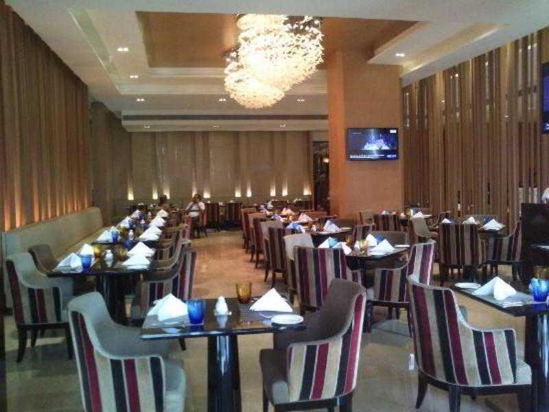 Radisson Blu Jaipur Hotel Ngoại thất bức ảnh