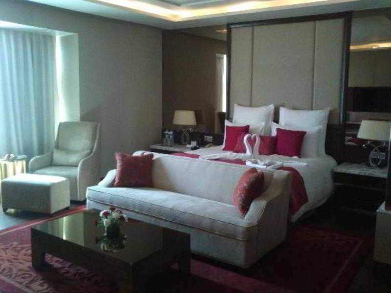 Radisson Blu Jaipur Hotel Ngoại thất bức ảnh