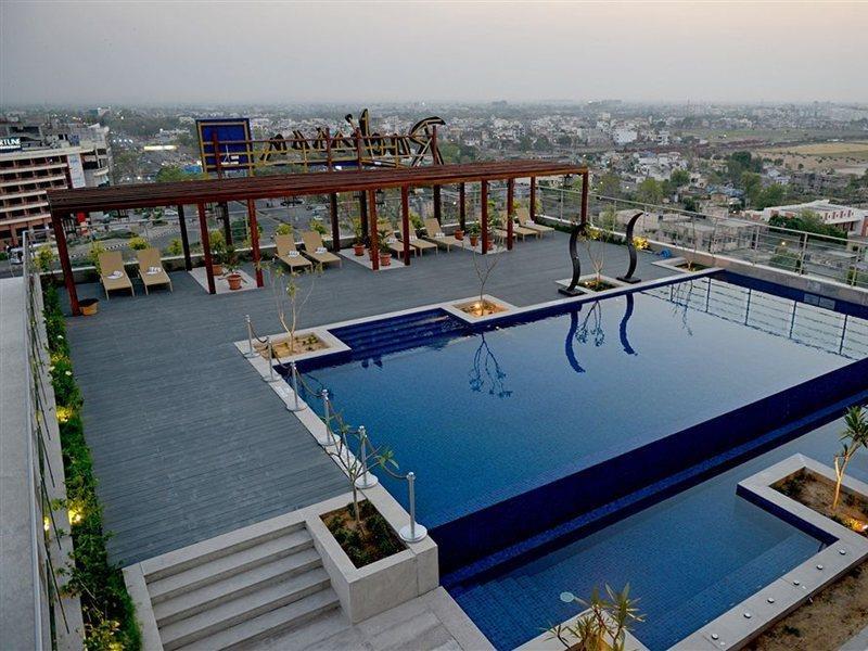 Radisson Blu Jaipur Hotel Ngoại thất bức ảnh